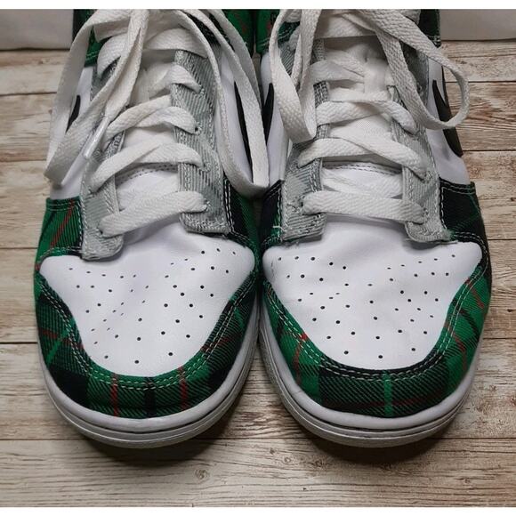NIKE DUNK LOW "Tartan Plaid" RETRO PRM MENS SIZE 10 DV0827-100 - Picture 2 of 16